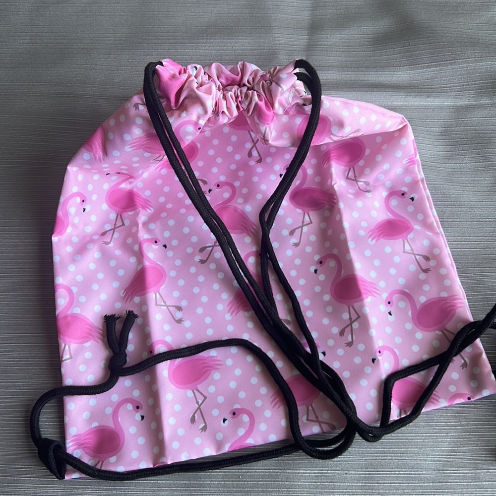 Flamingos 🦩 drawstring backpack